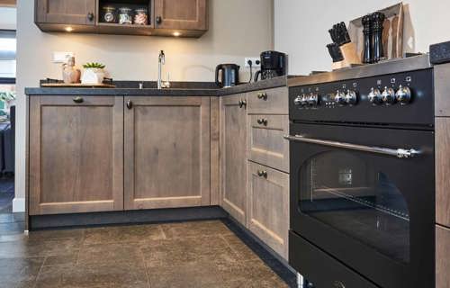 Landelijke houten keuken Krabbendijke